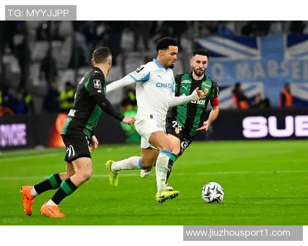 朗斯17轮40分领跑法甲防守稳健能否挑战大巴黎的霸主地位 朗斯17轮40分领跑法甲防守稳健能否挑战大巴黎的霸主地位