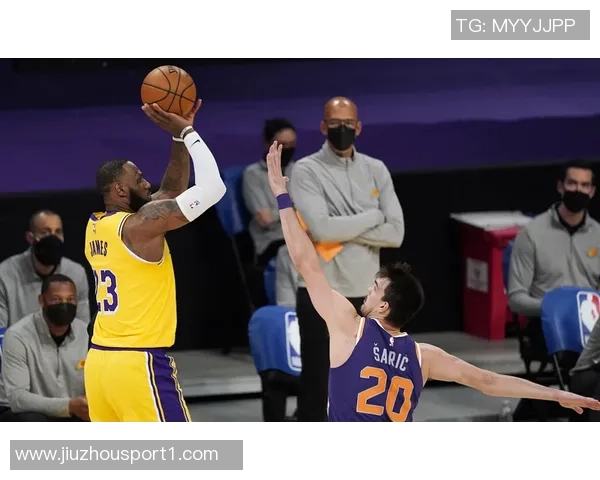 布克谈NBA中国赛意义强调篮球无国界与中国球迷的热情支持