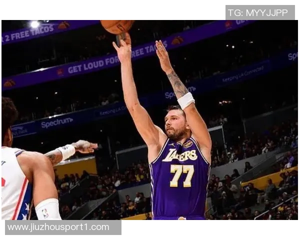 王仕鹏对东契奇失误态度不满呼吁积极退防减少负能量