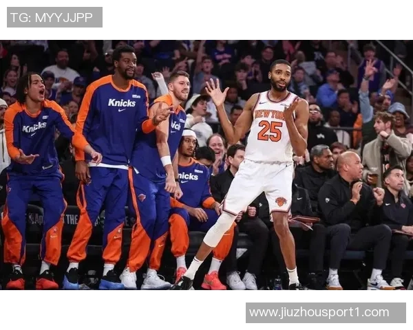 布里奇斯表现低迷12投仅4中三分球失准仅得9分正负值惨淡15