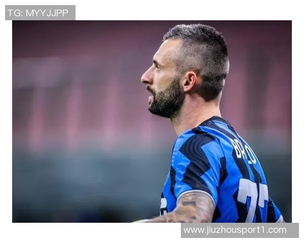 布罗佐维奇考虑重返欧洲踢球但面临降薪挑战